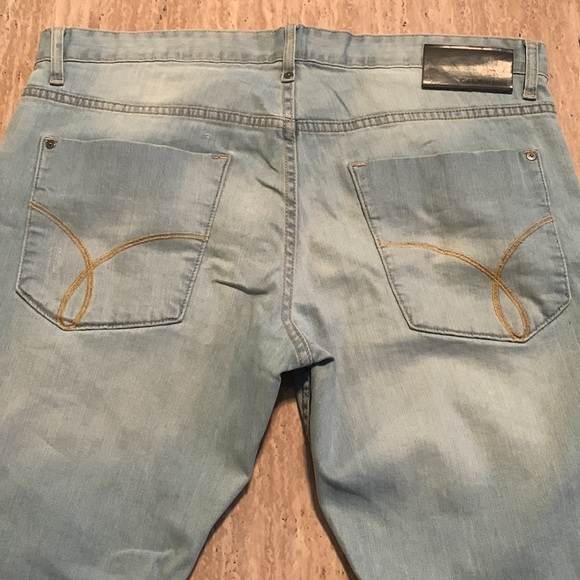 Calivin Klein Jeans - 36x30 Slim Fit - Picture 3 of 4